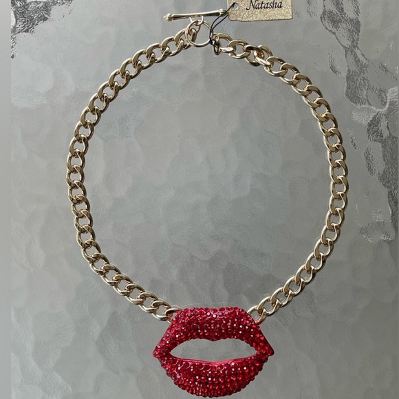 New 💋Natasha pink Crystal Lips Necklace - Picture 17 of 17
